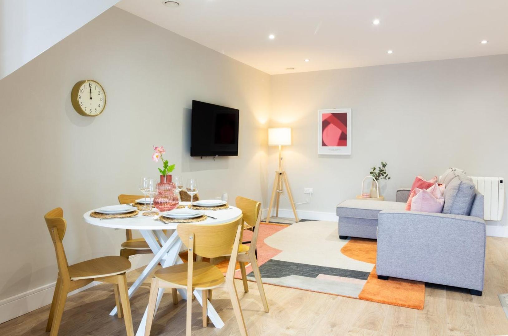 Guestready - Encantando O Apartamento 2Br No Newmarket Hall Дублин Экстерьер фото